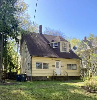 Main picture of 105 Byers Ave