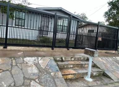 Main picture of 508 N Milmo Ave