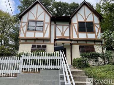 Main picture of 1079 Tumlin St NW