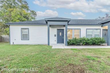 Main picture of 8115 Autumn Ln