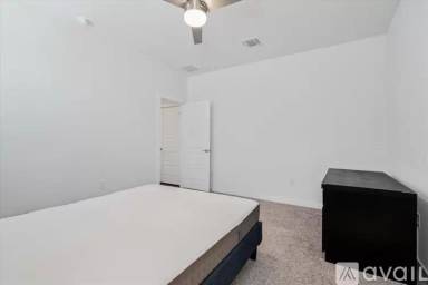 Main picture of 3020 Louris Ln