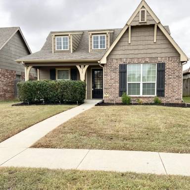 Main picture of 4012 W 104th Pl S