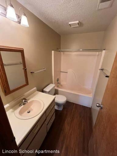 Main picture of Lincoln School Apartments