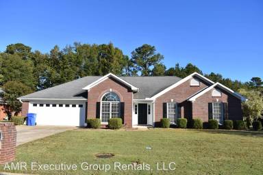 Main picture of 4932 Springwood Cir