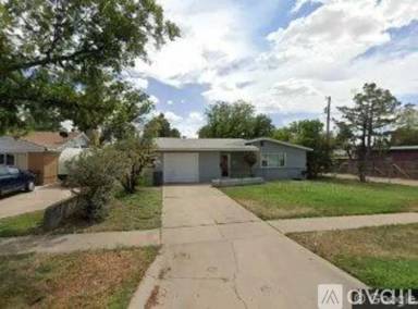 Main picture of 1811 Manzana Rd