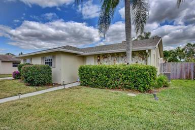 Main picture of 6541 Sleepy Willow Way