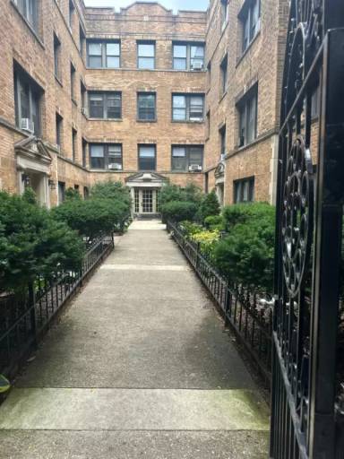 Main picture of 3404 W Carmen Ave