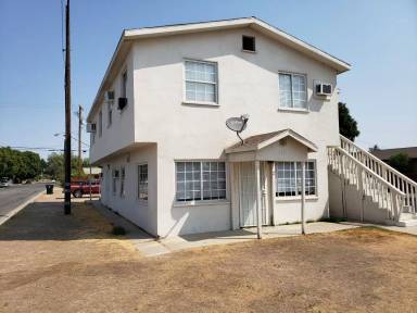 Main picture of 1111 E St