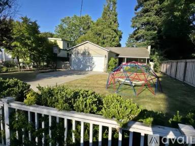 Main picture of 758 Arnold Way