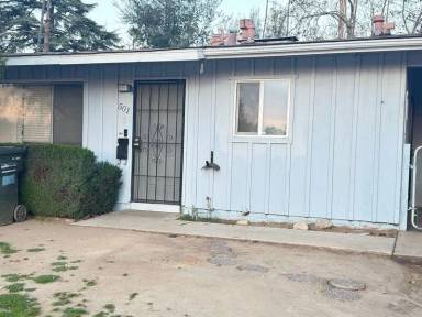 Main picture of 501 S University St