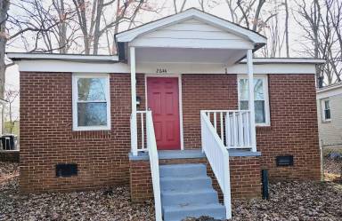 Main picture of 2644 Olando St