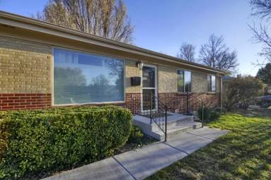Main picture of 3125 Poinsetta Dr