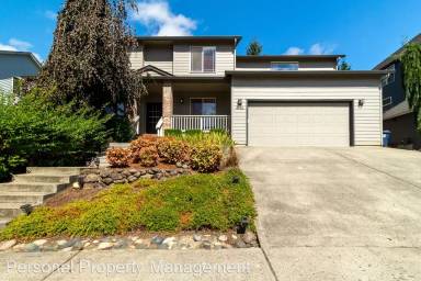 Main picture of 4505 NW 9th Cir