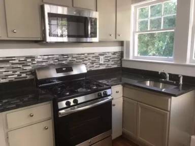 Main picture of 564 Mellview Ave SW