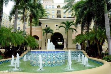 Main picture of Las Olas By The River