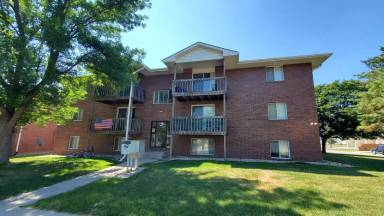 Main picture of 535 W Saunders Ave