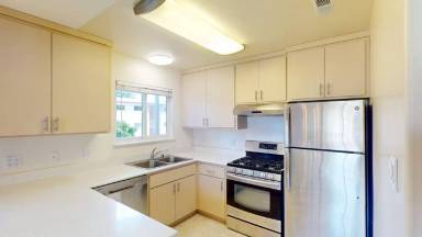 Main picture of 207 Kent Ave