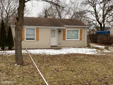 Main picture of 1008 W North Ave