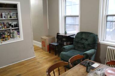 Main picture of 447 Park Dr