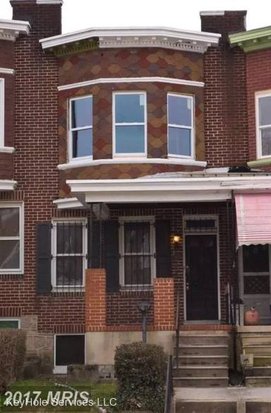 Main picture of 2325 W Lexington St