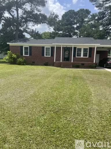 Main picture of 492 Hillcrest Ave
