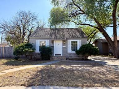 Main picture of 2415 25th St