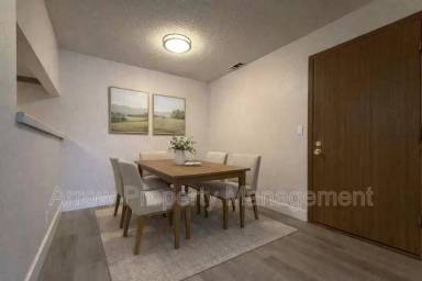 Main picture of 2384 N 44th St