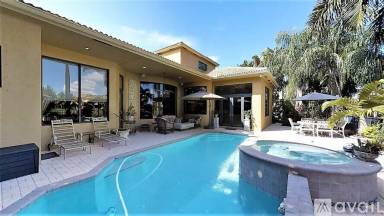 Main picture of 8871 Club Estates Way