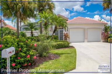 Main picture of 220 Sabal Lake Dr