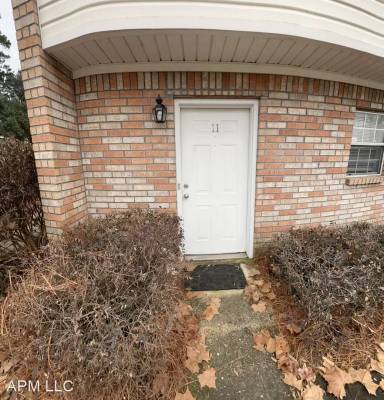 Main picture of 3300 Madison St