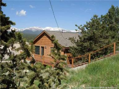 Main picture of 242 Platte View Dr