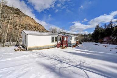 Main picture of 103 Capital Rd