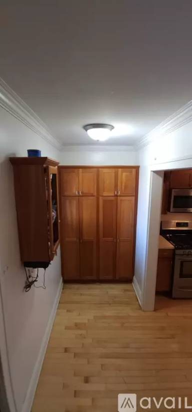 Main picture of 5047 N Hamlin Ave