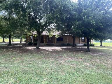 Main picture of 950 VZ County Road 2504