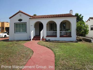 Main picture of 712 Portola Ave