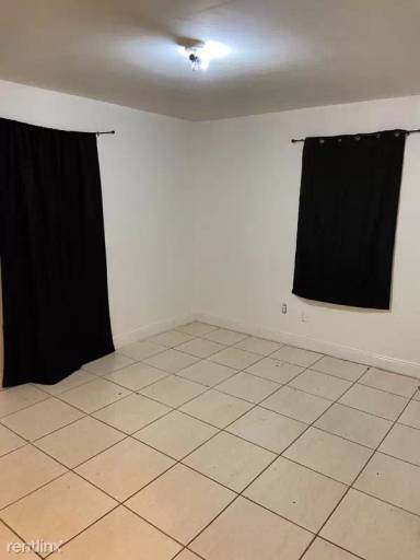 Main picture of 2155 NW 41st St