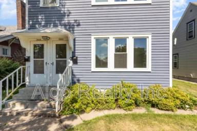 Main picture of 3449 Snelling Ave