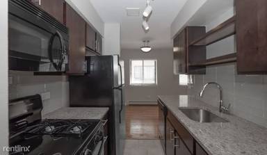 Main picture of 525 W Stratford Pl