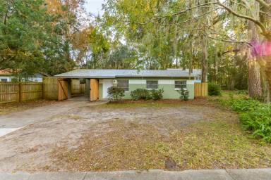 Main picture of 821 NE 8th Ave
