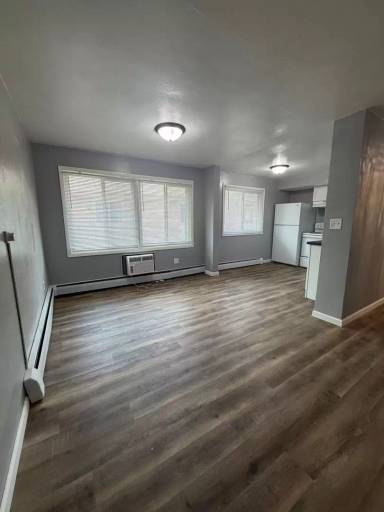 Main picture of 440 W Calumet St