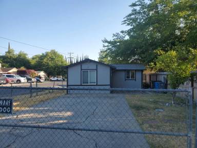 Main picture of 1635 9th Ave