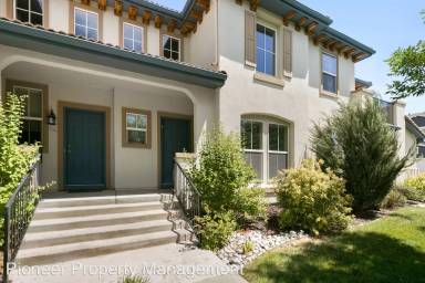 Main picture of 2200 Akron Ct
