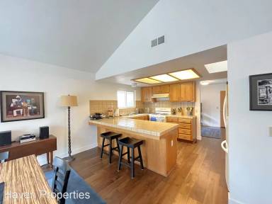 Main picture of 346 Woodbridge St