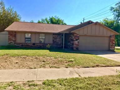 Main picture of 4745 S Ironwood Ave