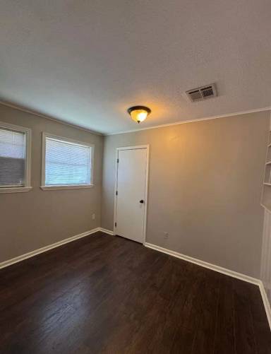 Main picture of 2617 Northside Dr