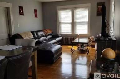 Main picture of 233 Cohasset St