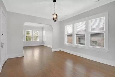 Main picture of 6113 N Karlov Ave