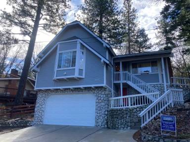 Main picture of 27443 School Dr