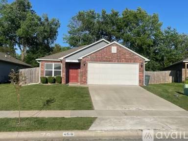 Main picture of 4616 W Hoover Loop