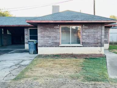 Main picture of 1552 E 21st St